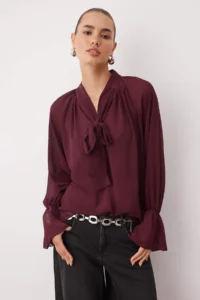 TRENDYOLMİLLA Koyu Burgundy Barbell Neck Unlined Transparan Weaving Party Blouse