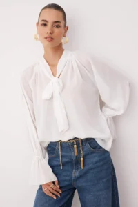 TRENDYOLMİLLA White Barbell Neck Unlined Weaving Party Blouse - Image 2