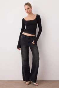 TRENDYOLMİLLA Black Lace Detailed Square Neck Knitting Party Blouse - Image 2