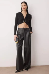 TRENDYOLMİLLA Black Hair Clip Detailed V-neck LONG Knitting Sandy Party Blouse - Image 2