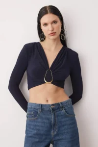 TRENDYOLMİLLA Navy Blue Hair Clip Detailed V-neck LONG Knitting Sandy Party Blouse