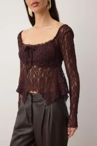 TRENDYOLMİLLA Burgundy Square Neck Unlined Lace Party Blouse - Image 3