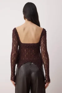 TRENDYOLMİLLA Burgundy Square Neck Unlined Lace Party Blouse - Image 4