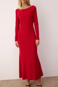 TRENDYOLMİLLA Rejection Back Detailed Knitting Maxi Unlined Dress - Image 3