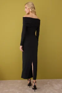 TRENDYOLMİLLA Black Collar Detailed Knitting Midi Unlined her dress - Image 4