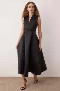 TRENDYOLMİLLA Black Plain Arched Skirt V-neck Satin Maxi Chic/Evening Dress