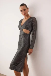 TRENDYOLMİLLA Anthracite Cut Out Detailed Knitting Sequin Midi Lined Elegant/Evening Dress - Image 2