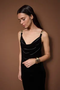 TRENDYOLMİLLA Black Accessory Detailed Knitting Velvet Maxi Unlined Dress - Image 5