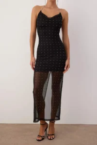 TRENDYOLMİLLA Black Plain Stone Printed V-neck Tulle Maxi Lined her dress - Image 3