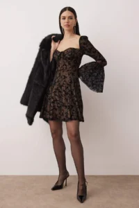 TRENDYOLMİLLA Black Heart Yaka Lace Short / Mini Elegant/Evening Dress - Image 2