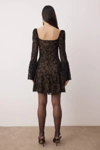 TRENDYOLMİLLA Black Heart Yaka Lace Short / Mini Elegant/Evening Dress - Image 4