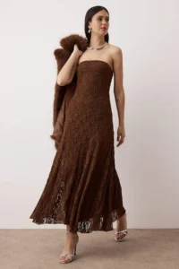 TRENDYOLMİLLA Brown Plain Lace Strapless Midi Lined Dress