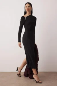TRENDYOLMİLLA Black Accessory Detailed Knitting Maxi Lined her dress