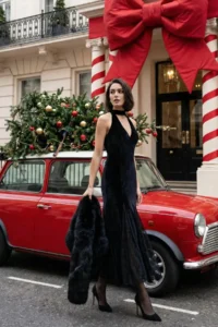TRENDYOLMİLLA Black Lace Detailed Knitting Velvet Maxi Unlined her dress