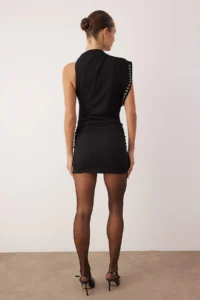 TRENDYOLMİLLA Black Knitting Crepe Trok Detailed Mini Unlined her dress - Image 6