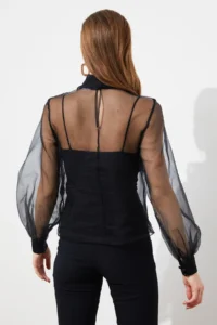 TRENDYOLMİLLA Black Transparent Weaving Tulle Blouse - Image 8
