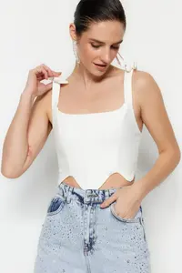 TRENDYOLMİLLA Ecru Crop underwire Weaving Bustier - Image 4