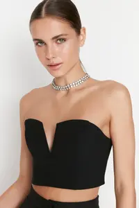 TRENDYOLMİLLA Black Crop Lined Weaving Bustier - Image 3