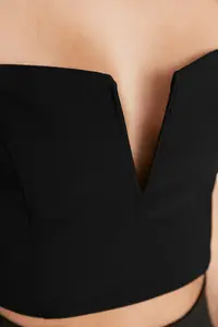 TRENDYOLMİLLA Black Crop Lined Weaving Bustier - Image 5