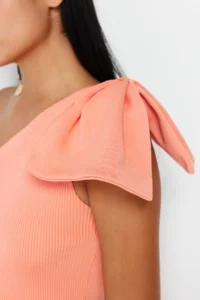 TRENDYOLMİLLA Orange Single Arm Bow Detailed Knitwear Blouse - Image 5
