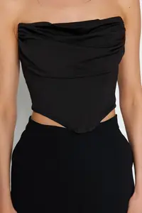 TRENDYOLMİLLA Black Crop Lined Corset Detailed Knitting Bustier - Image 4