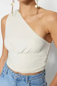 TRENDYOLMİLLA Ecru Crop Lined shiny Knitting Bustier - Image 7
