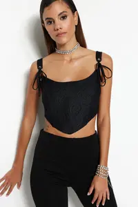 TRENDYOLMİLLA Black Crop Lined Piped Corset Detailed Knitting Lace Bustier - Image 2