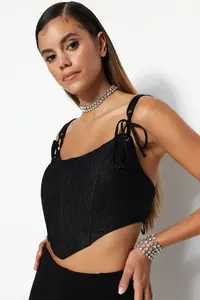 TRENDYOLMİLLA Black Crop Lined Piped Corset Detailed Knitting Lace Bustier - Image 3
