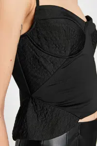 TRENDYOLMİLLA Black Crop Lined Knitting Bustier - Image 5