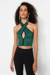 TRENDYOLMİLLA Black-Green Crop Knitting Window/Cut Out Detailed Animal Patterned Bustier - Image 3