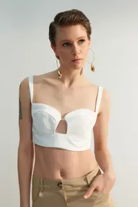 TRENDYOLMİLLA Limited Edition Ecru Stitching Detailed Bustier - Image 3