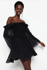TRENDYOLMİLLA Black A-Kesim Lined with flywheel Boho Weaving Siphon Short Evening Gown Gece Graduation Dress - Image 3