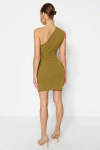 TRENDYOLMİLLA Yağ Green Fitted Waist Low-cut Knitting Evening Gown Night Graduation Dress - Image 10