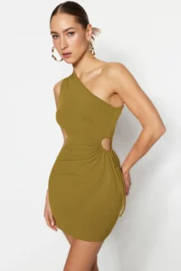 TRENDYOLMİLLA Yağ Green Fitted Waist Low-cut Knitting Evening Gown Night Graduation Dress - Image 7