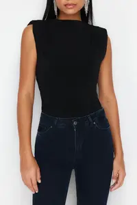 TRENDYOLMİLLA Black Fitted snaps Knitting Bodysuit .D.00012 - Image 4