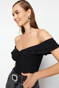 TRENDYOLMİLLA Black Flounce Detailed Frilly snaps Knitting Bodysuit .D.00014 - Image 2