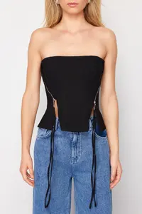 TRENDYOLMİLLA Black Zippered Weaving Bustier - Image 4