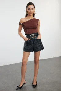 TRENDYOLMİLLA Brown Metal with accessories Knitting Blouse - Image 3
