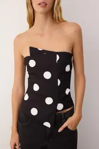 TRENDYOLMİLLA Black-WHITE Polka Dot Strapless Sleeveless Weaving Finike Elegant/Evening Blouse - Image 3