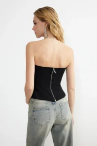 TRENDYOLMİLLA Black Bodysuit-Fitting Weaving Blouse - Image 7