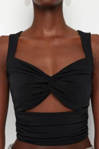 TRENDYOLMİLLA Black Crop Window/Cut Out Detailed Knitting Blouse - Image 6