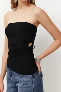 TRENDYOLMİLLA Black Cut Out/Window Detailed Knitting Blouse - Image 4