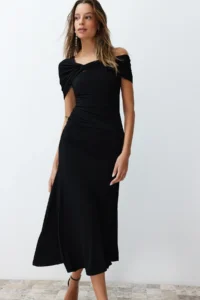 TRENDYOLMİLLA Black A-Kesim Asymmetric Yaka Knitting Chic Evening Gown Dress - Image 4