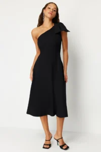 TRENDYOLMİLLA Black A-Cut Bow Detailed Weaving Chic Evening Gown Gece Graduation Dress - Image 2