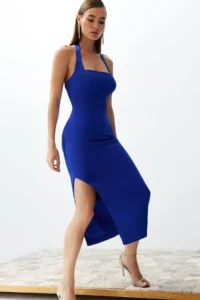 TRENDYOLMİLLA Saks Blue Body-Fitting Slit Detailed Midi Weaving Dress - Image 4