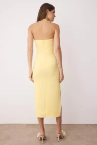 TRENDYOLMİLLA Light Yellow Bodycon Slit Detailed Midi Weaving Dress - Image 4