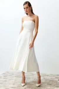TRENDYOLMİLLA Bridal White A-Kesim Strapless Weaving Wedding/Marriage Evening Gown Dress - Image 3