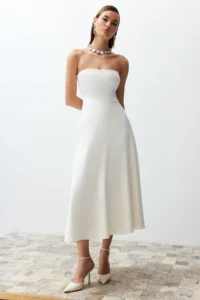 TRENDYOLMİLLA Bridal White A-Kesim Strapless Weaving Wedding/Marriage Evening Gown Dress - Image 4