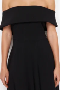 TRENDYOLMİLLA Black Collar Detailed A-Line Weaving Chic Evening Gown Dress - Image 7