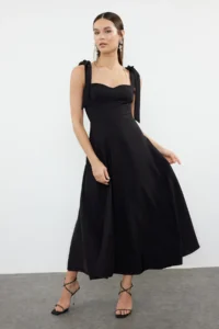 TRENDYOLMİLLA Black A-Cut Strap Binding Detailed Weaving Evening Gown Gece Graduation Dress - Image 6